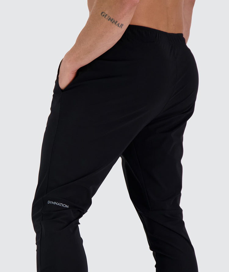 Men's performance joggers#color_black