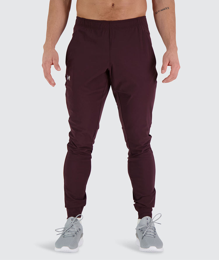 Men's performance joggers, Model 182 cm / size M#color_wine-red