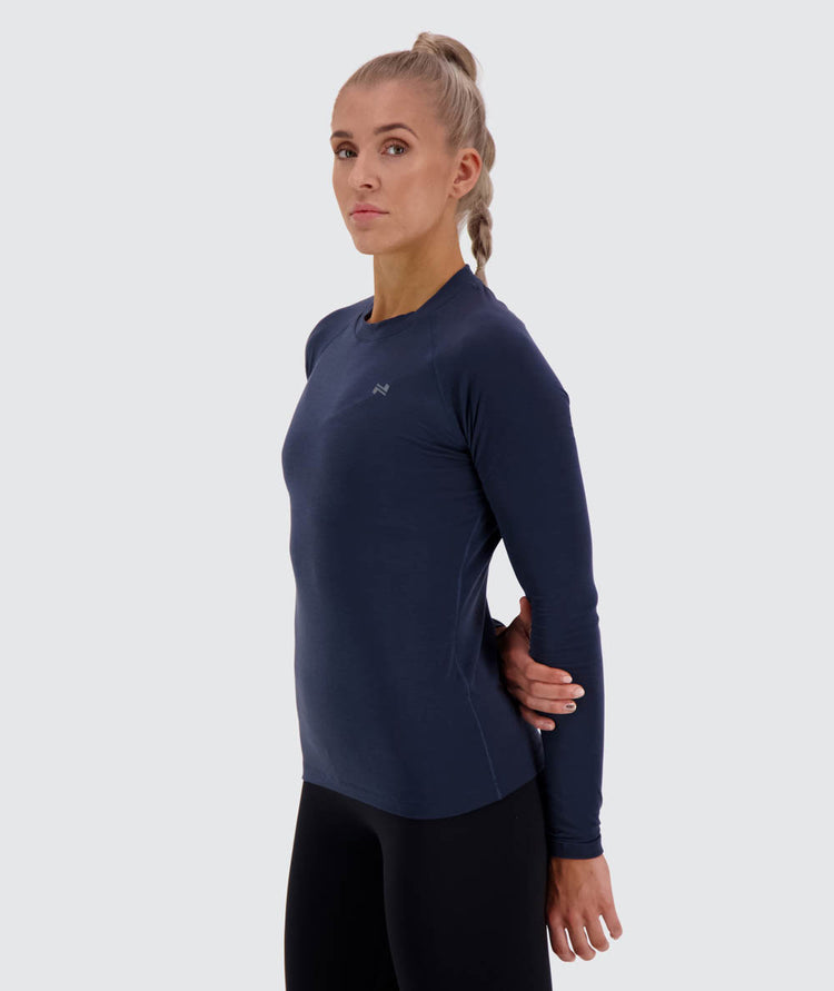 Women's Training Long-Sleeve #color_navy